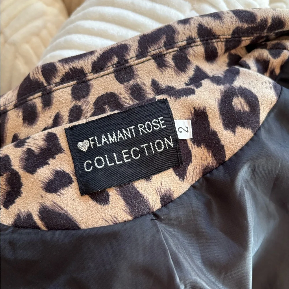 Chic Leopard Print Jacket - Picture 9 of 9